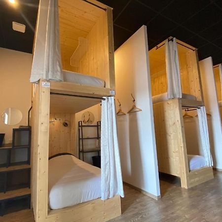 Le Pavillon Hostel Ноармутие-ан-л'Ил Екстериор снимка