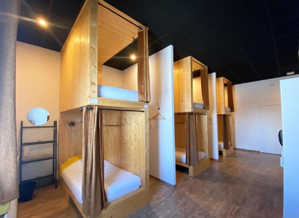 Le Pavillon Hostel Ноармутие-ан-л'Ил Екстериор снимка