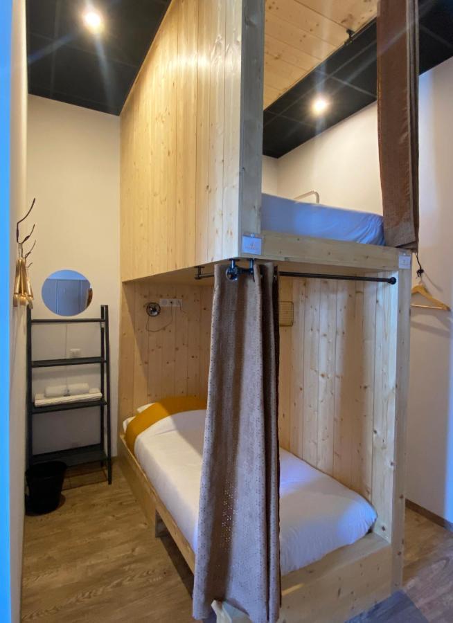 Le Pavillon Hostel Ноармутие-ан-л'Ил Екстериор снимка