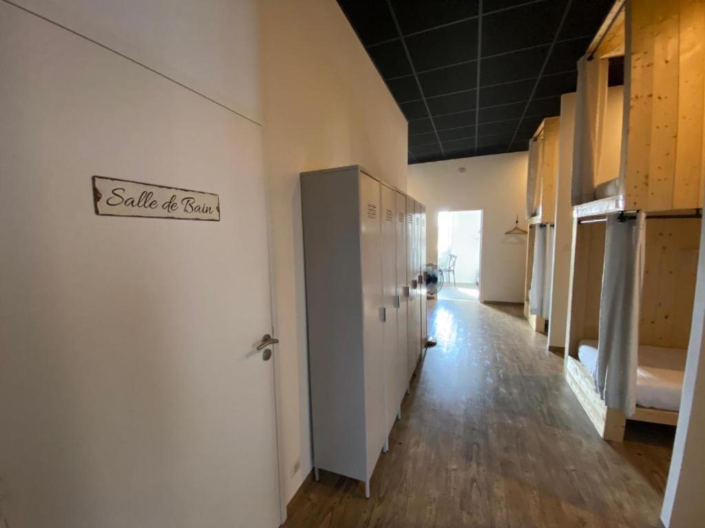 Le Pavillon Hostel Ноармутие-ан-л'Ил Екстериор снимка