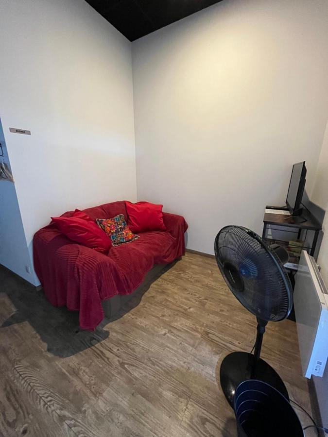 Le Pavillon Hostel Ноармутие-ан-л'Ил Екстериор снимка
