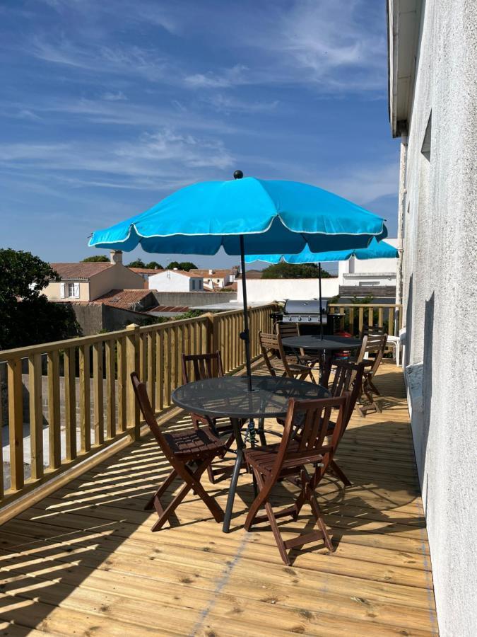 Le Pavillon Hostel Ноармутие-ан-л'Ил Екстериор снимка