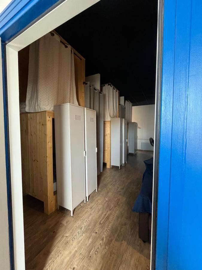 Le Pavillon Hostel Ноармутие-ан-л'Ил Екстериор снимка