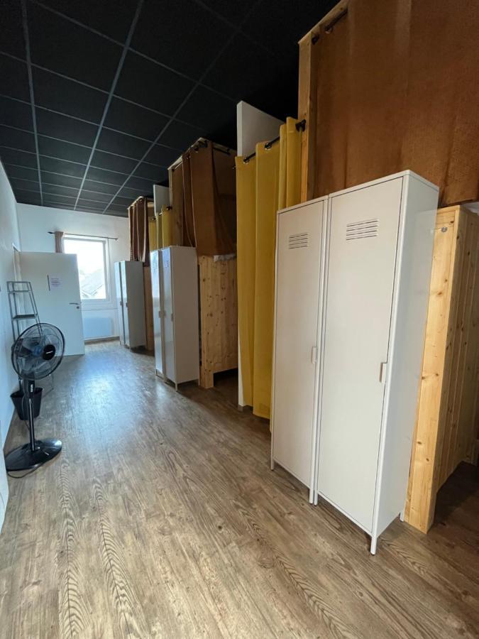Le Pavillon Hostel Ноармутие-ан-л'Ил Екстериор снимка